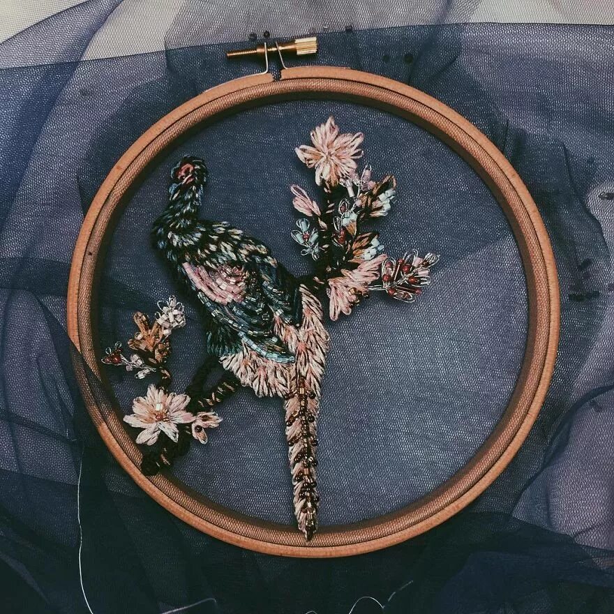 Вышивка крестом по двунитке. Вышивка крестом марихуана. Вышитые одуванчики. Шедевры объемной вышивки. Катрин марченко вышивка.