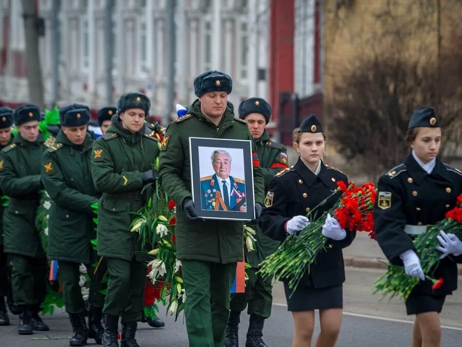 Вести россии курск. Михаила Булатова Курск.