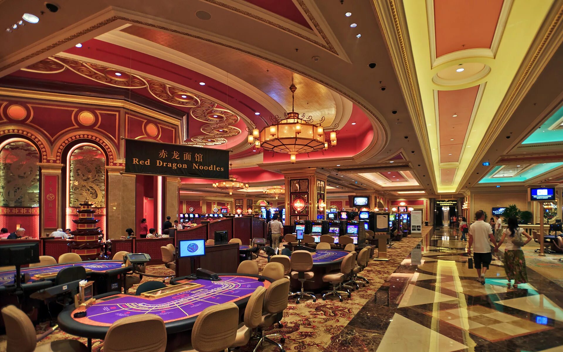 Dedi casino. Venetian Macao казино. Капшагай казино Макао. Самое большое казино в мире Venetian Macao. Гонконг Макао казино.