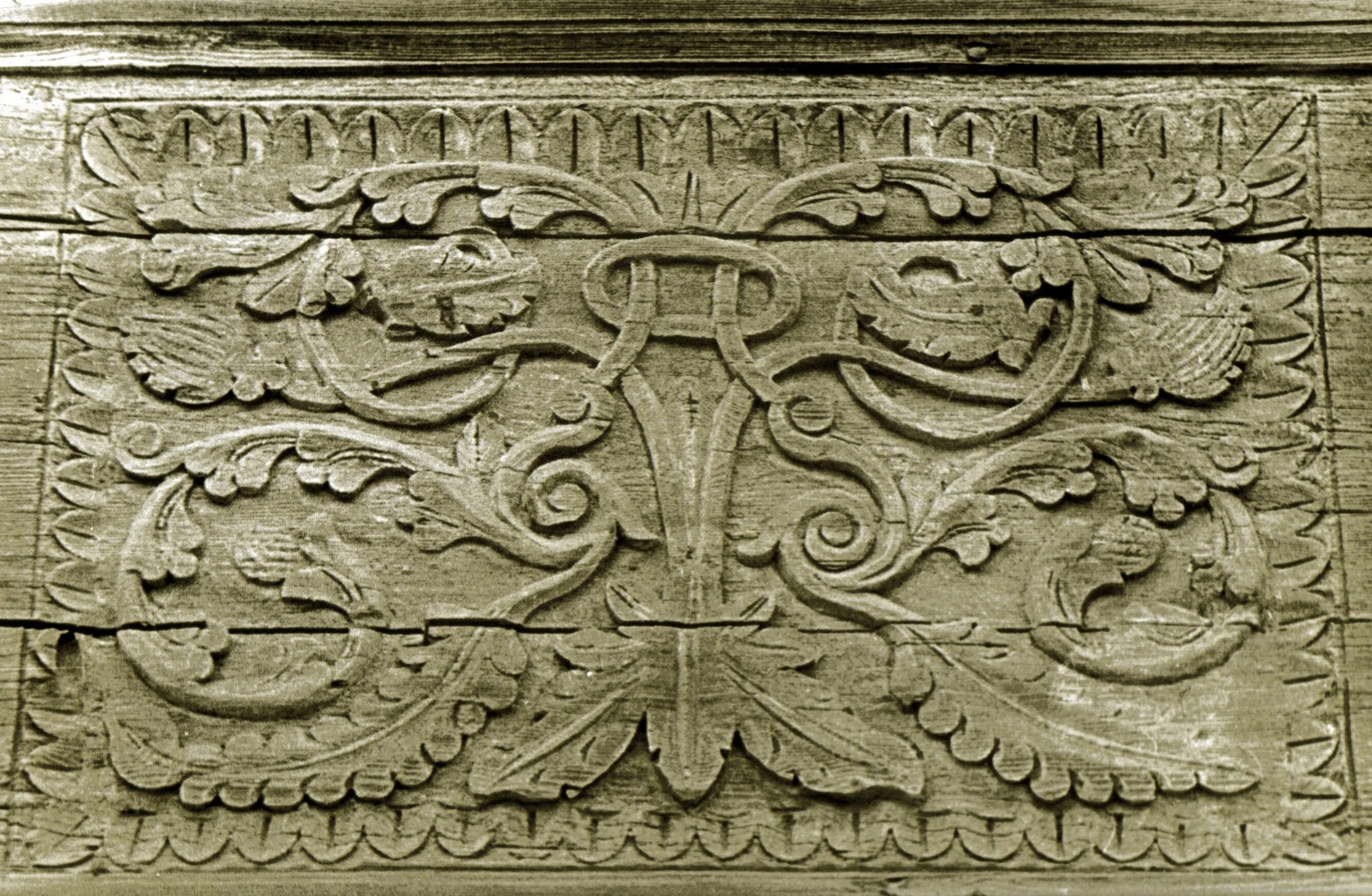 Каз резьба. 28. Резьба по дереву изделия. Абрамцево кудринская резьба ковш. Резьба ду-40.