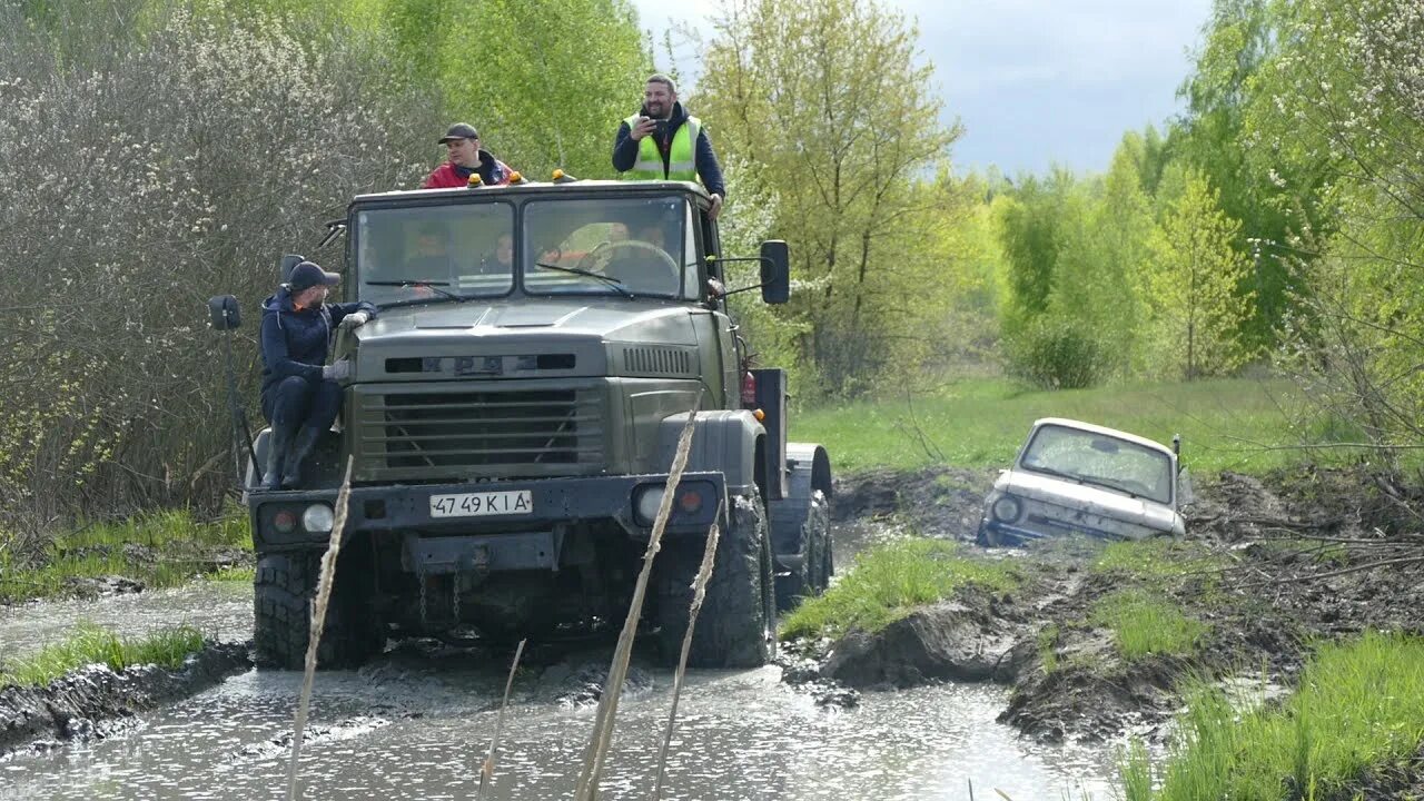 Краз 5233 4х4. Краз 255 по бездорожью. Краз на бездорожье. Краз-255б. Краз 255 лаптежник.