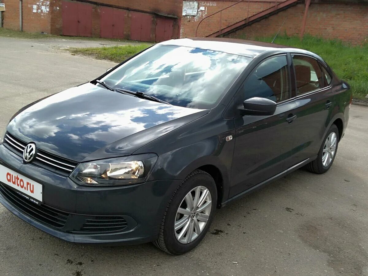 Фольксваген поло 2012 года купить. Фольксваген поло седан 2012. VW Polo sedan 2012. Фольксваген поло серый 2012. Volkswagen Polo 2012 серый.