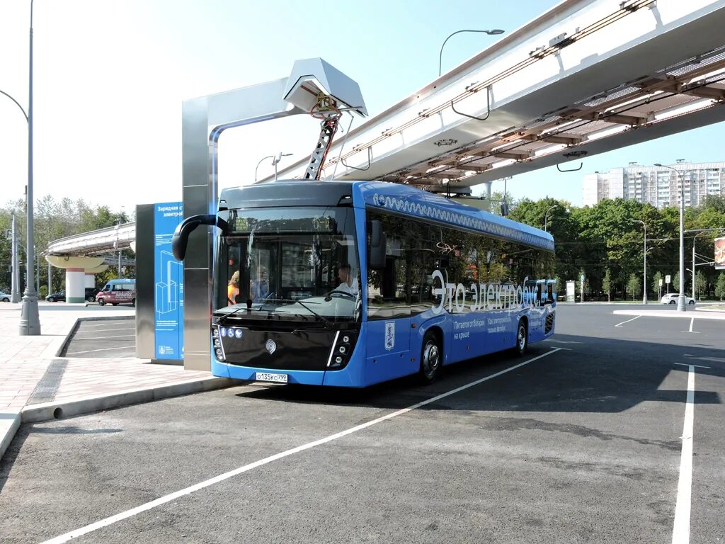 Средняя скорость электробуса. Электробус КАМАЗ-6282. Электробус Мосгортранс 2022. Электробус 1100-=. ЛАЗ турбо электробус.