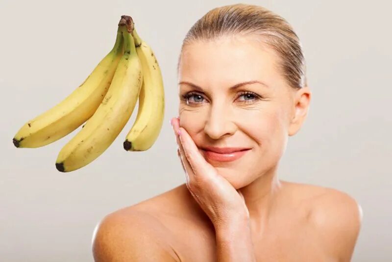 Банановая маска для лица. Банан от морщин. Маска для лица из банана. Маска из бананов на лице.