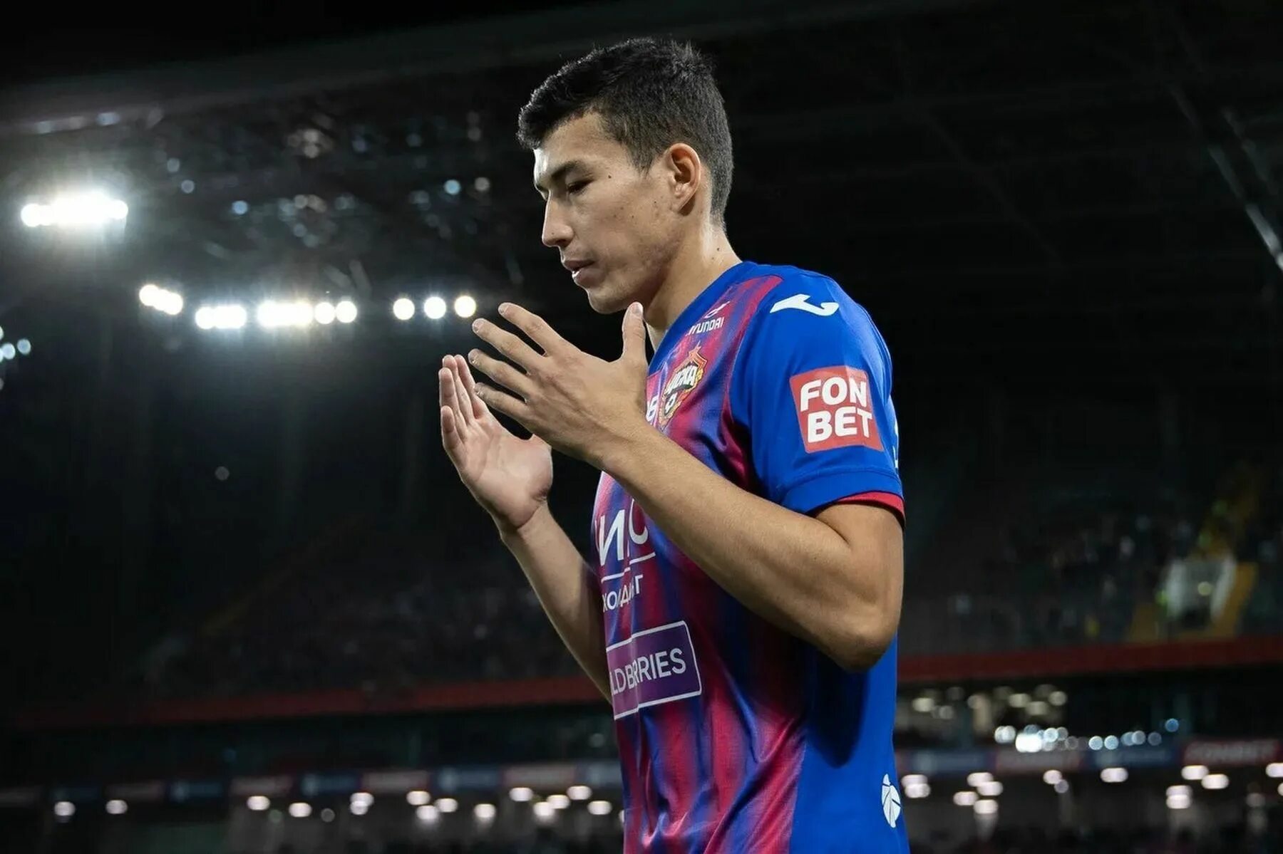 Бахтиер зайнутдинов футболист. Бахтиер батыржанулы зайнутдинов. Бахтияр зайнутдинов цска. Бахтияр зайнутдинов казахстан. Бахтиер зайнутдинов цска.