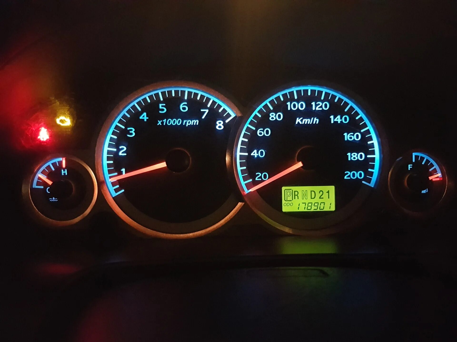 Ford escape лампы. Панель приборов форд эскейп. лампочки на панели приборов ford explorer 3. щиток приборов ford mondeo 4 указатели лампочек. приборная панель маверик.