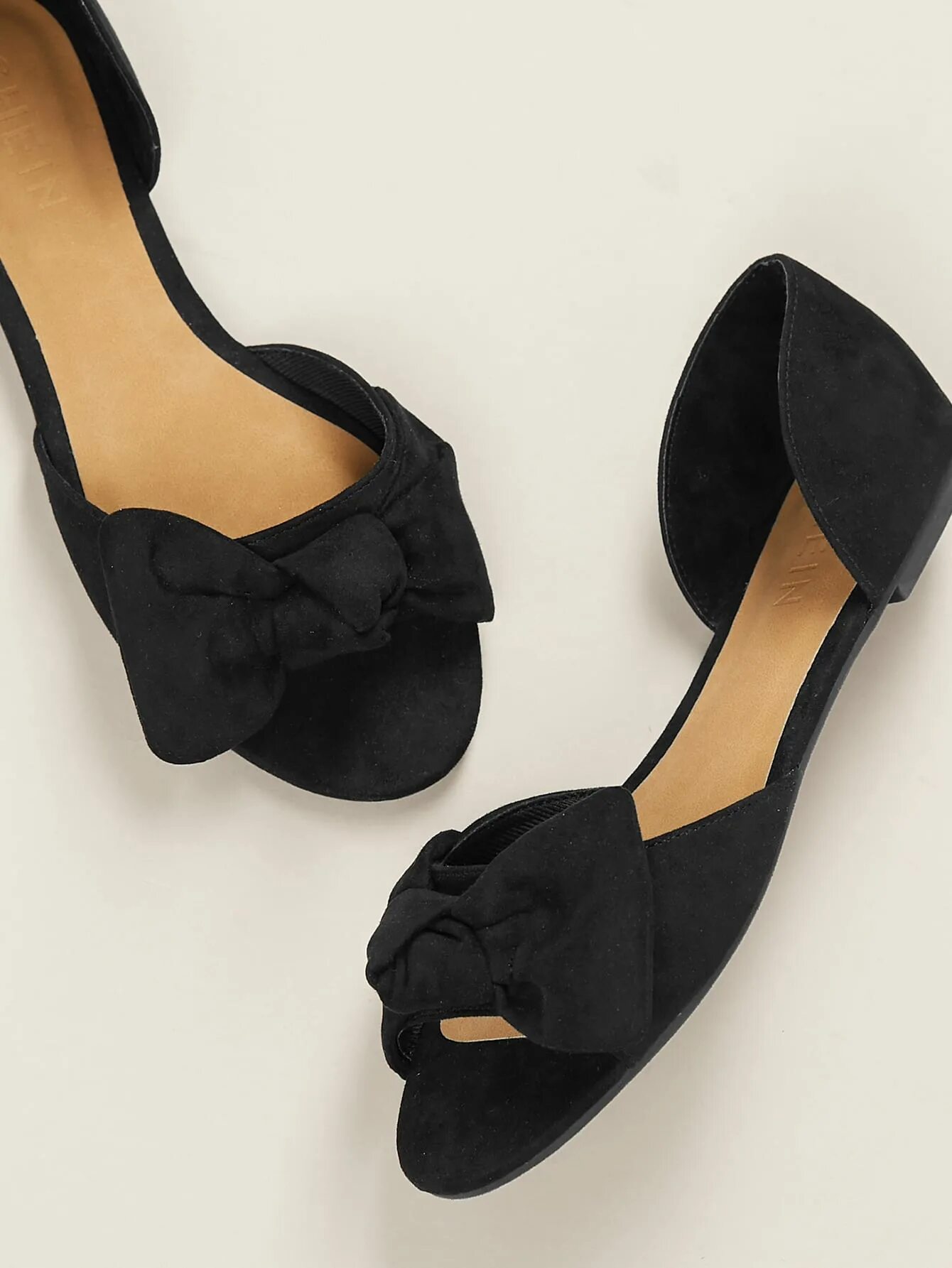 Балетки mango черные. Балетки с открытой пяткой. Балетки кожаные женские фирмы каравелли. Балетки селин balerina 10. Балетки arzomania.