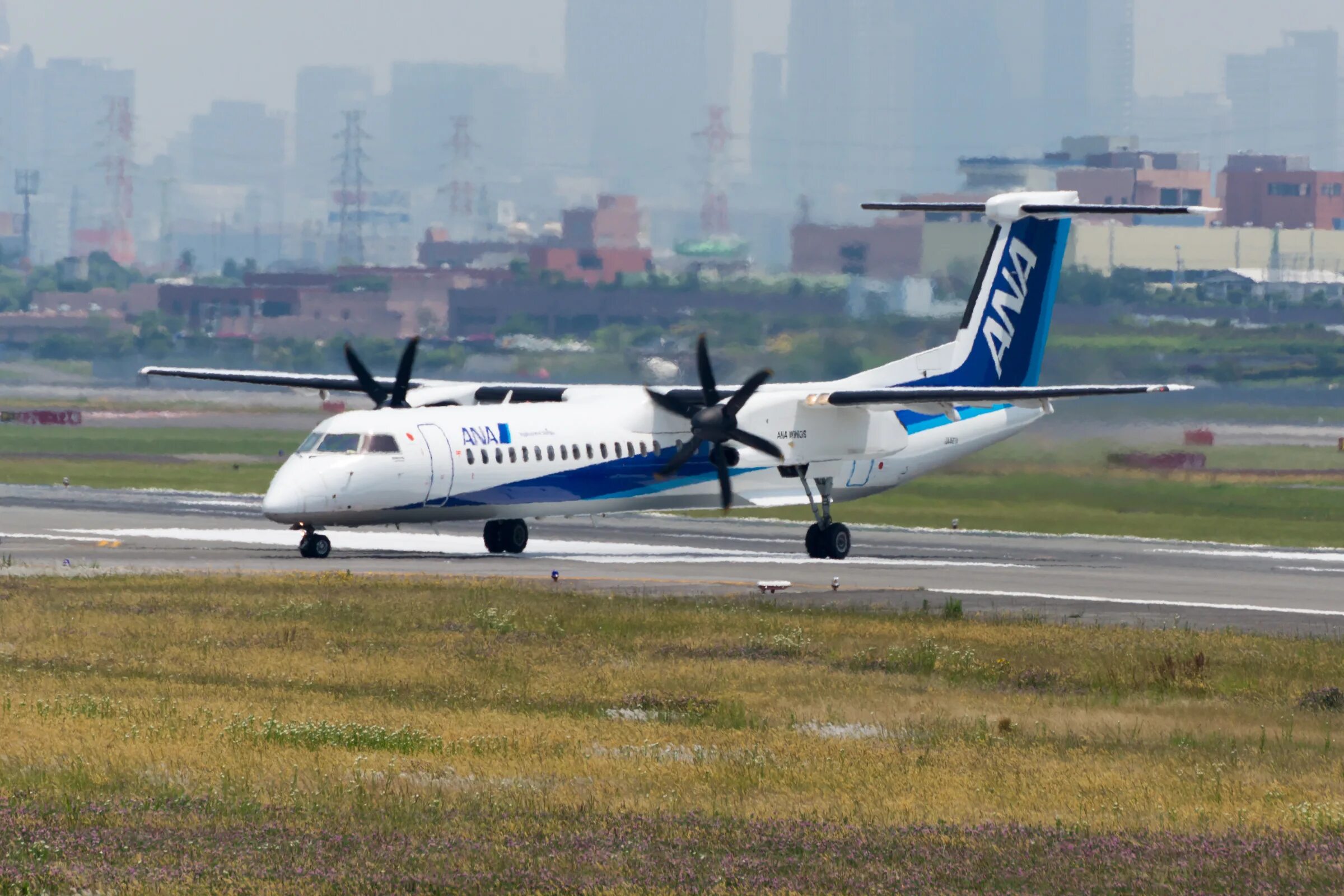 DHC 8-400. De Havilland Dash 8-400. Dhc8 Dash 8-400. DHC 8-300 Якутия.