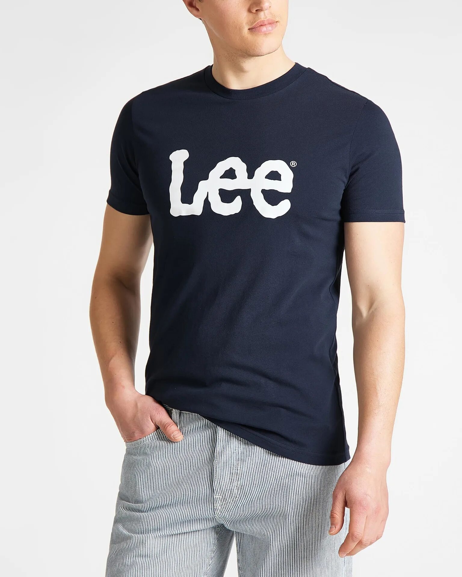 T me navy drops. Lee логотип футболки. Футболка Lee Relaxed Crew Tee l43pepuq. Футболка Lee SS Patch logo Tee l60ufqon. Футболка Lee Core Loose Tee l65bpz55.