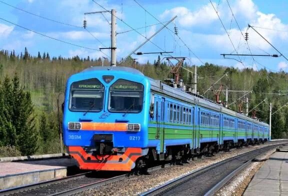 Эд9м 0217. Эд9м Красноярск зеленая. Эд9 электропоезд. Эд9м синий.