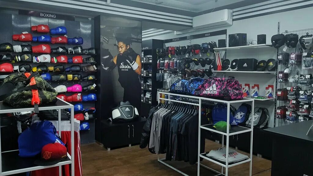 спорт новосибирск каталог. сорока магазин одежды новосибирск. спортивные магазины новосибирск. Combatmarkt, новосибирск. спортивный магазин на котовского 52 в новосибирске.