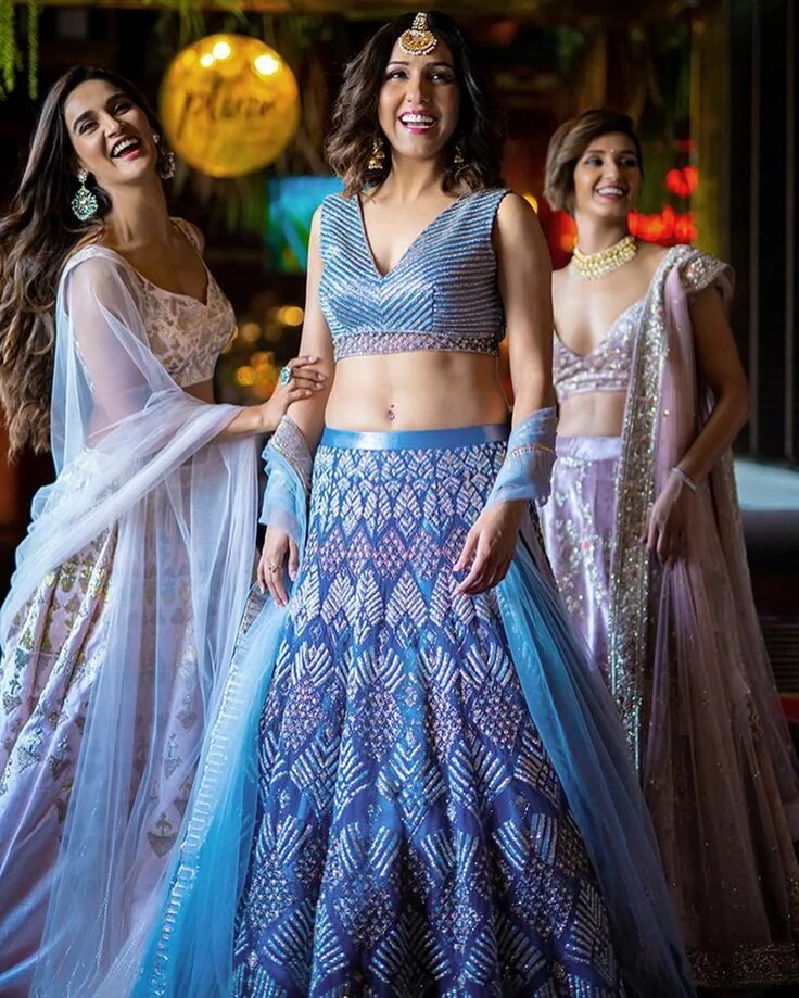 Neeti Mohan. Neeti Mohan sekce. Sister Bridal shoot.