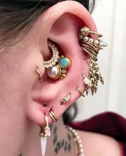 Extreme earrings