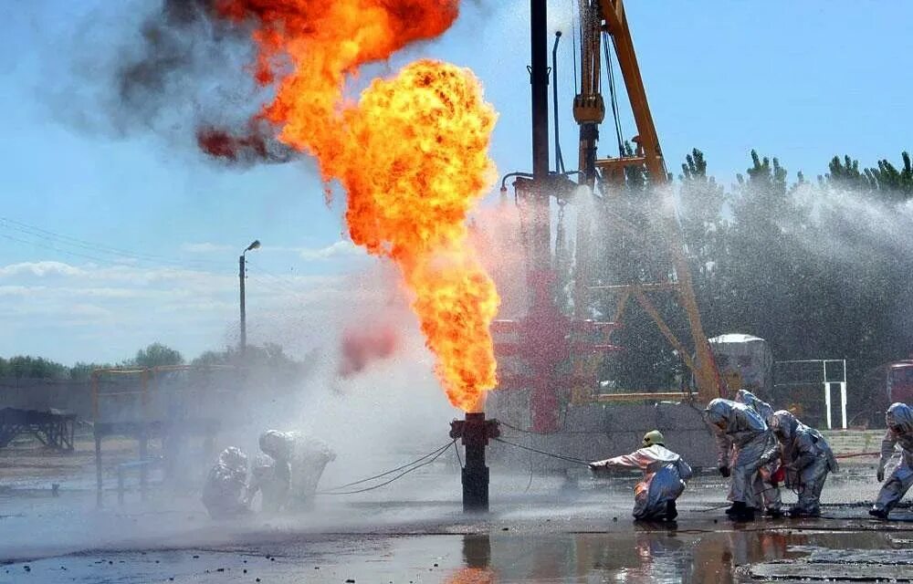 Тушение газопроводов. ГНВП на скважине. ГНВП фонтан. Ликвидация ГНВП при бурении. Пожары аварийных газовых и нефтяных фонтанов.