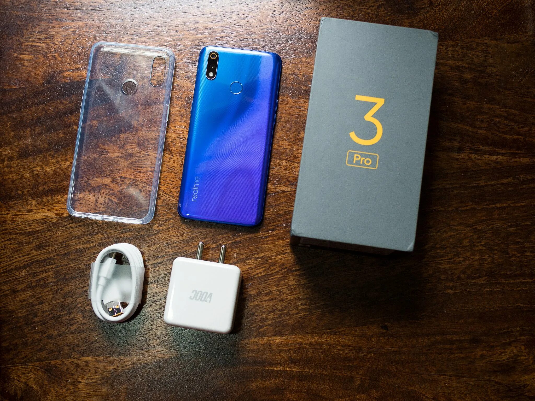 Телефон реалии 12. Realme 3 pro. realme c3 pro. realme 3 pro телефон. xiaomi realme c3.