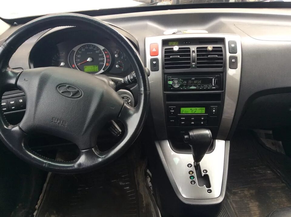Hyundai tucson 2006 салон. Hyundai tucson 2008 салон. Панель туксон 2008. Панель туксон 2008. Hyundai tucson 2005 салон.