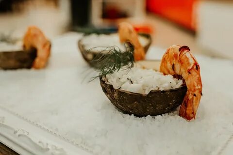 Морепродукты на новый год 2024