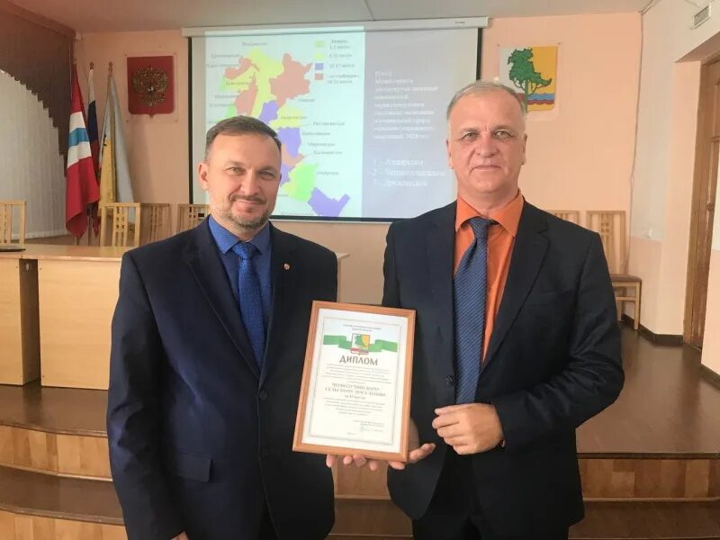 Глава чернолучинского городского поселения. Сергей заместитель главы марьяновского поселения. Глава омского сельского поселения. Калининское сельское поселение карта. Глава администрации лузинского сельского поселения.