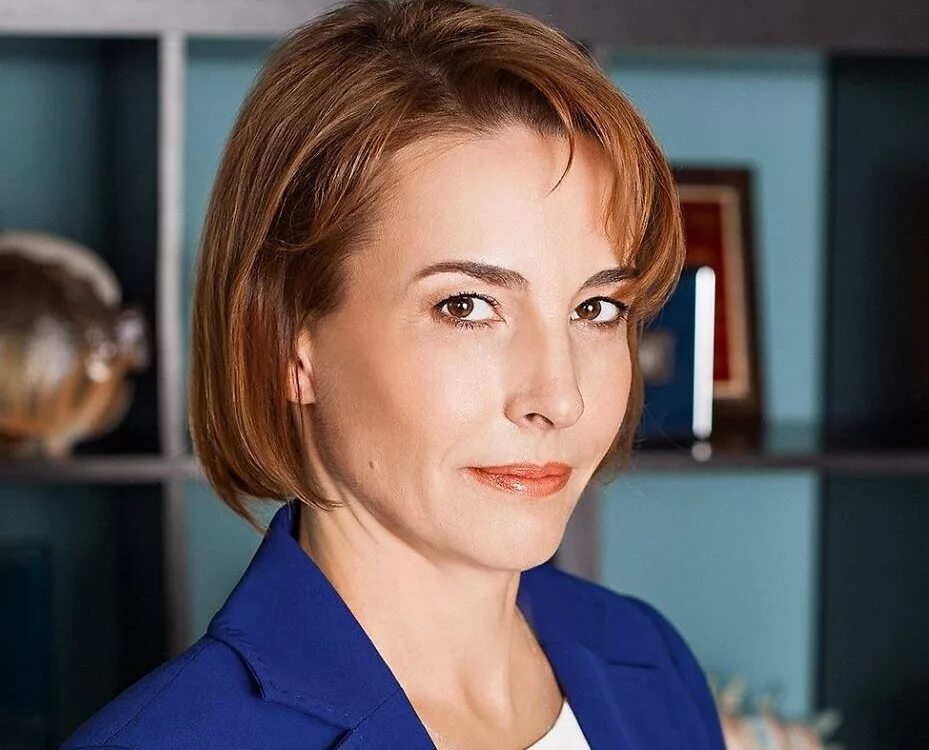 Алексей дорожкин elle. Мария фёдорова главный редактор vogue. Главный редактор. Ксения соловьева vogue. Маша федорова вог.