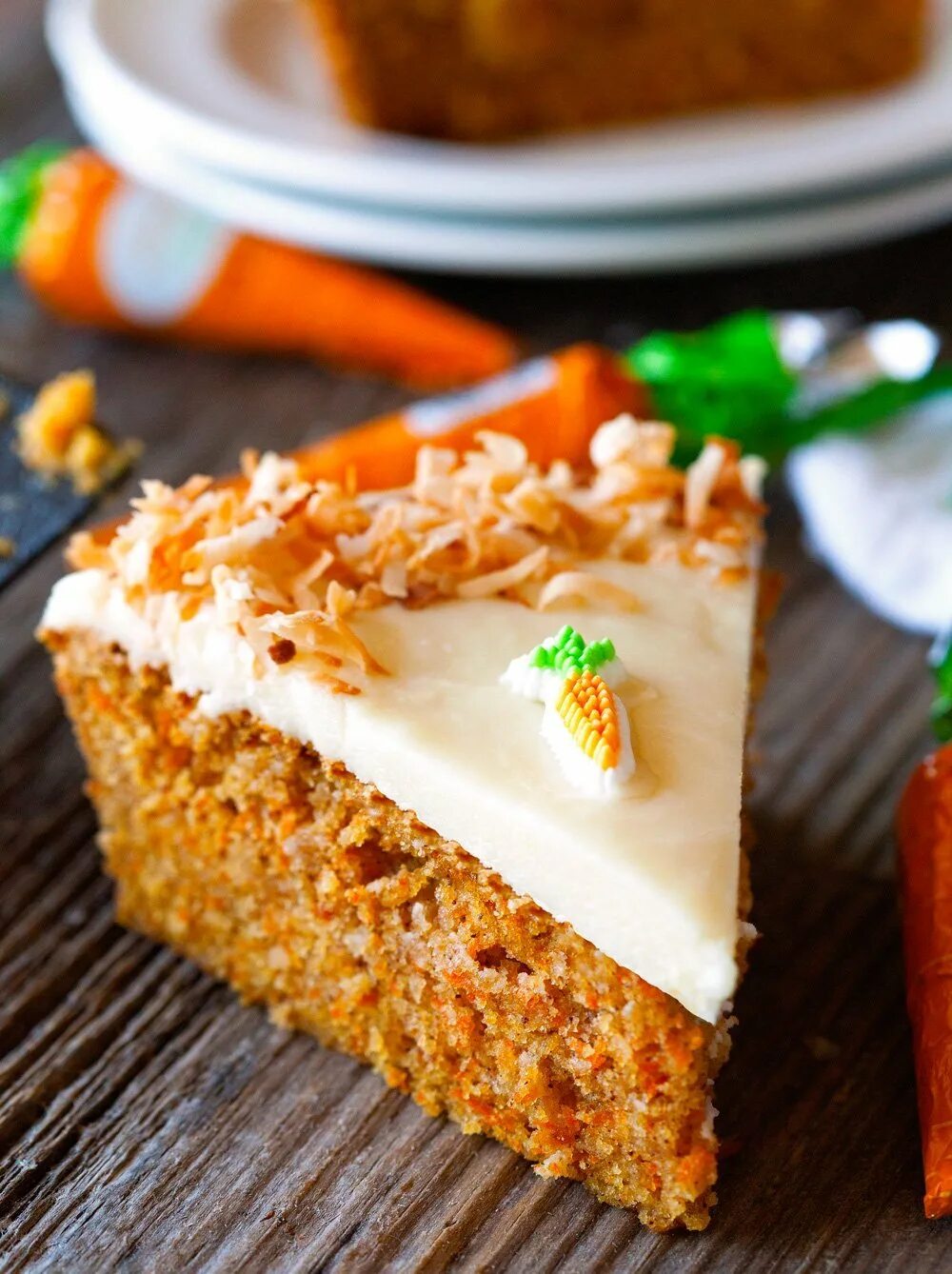Морковный торт Старбакс. Морковный торт Carrot Cake. Морковный торт Катрин Баер. Кэррот кейк торт