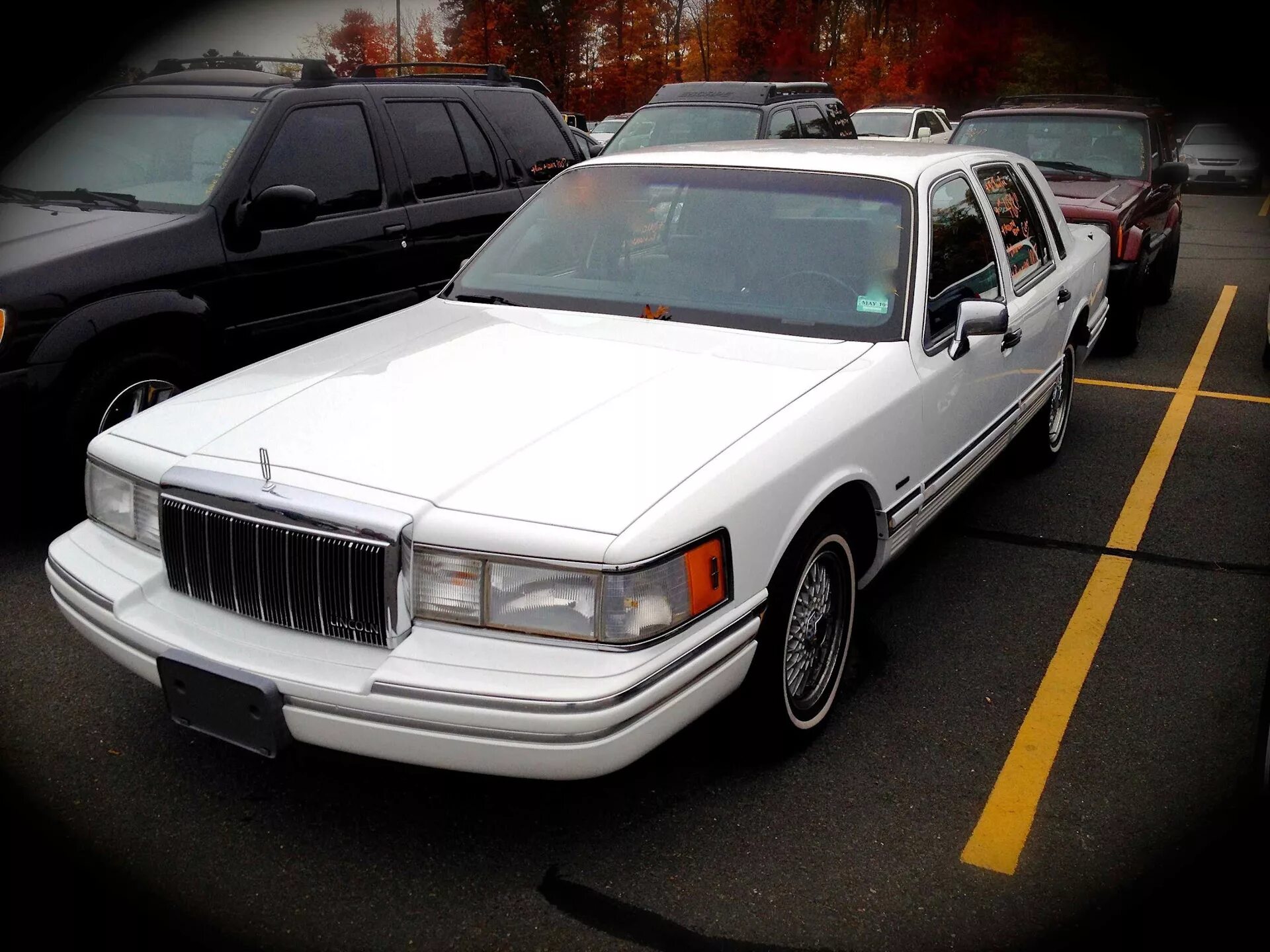 Линкольн таун кар 2. Lincoln Town car 1992. Lincoln Town car 1991. Lincoln Town car 1995.