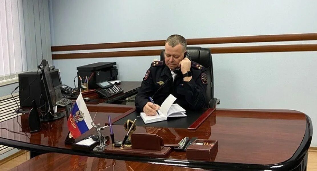 Титов умвд псков начальник. Начальник управления за контролем по обороту наркотиков. Начальник управления по контролю за оборотом наркотиков. Начальник управления по обороту наркотиков мвд. Начальник управления по контролю оборота наркотиков москвы с бородой.