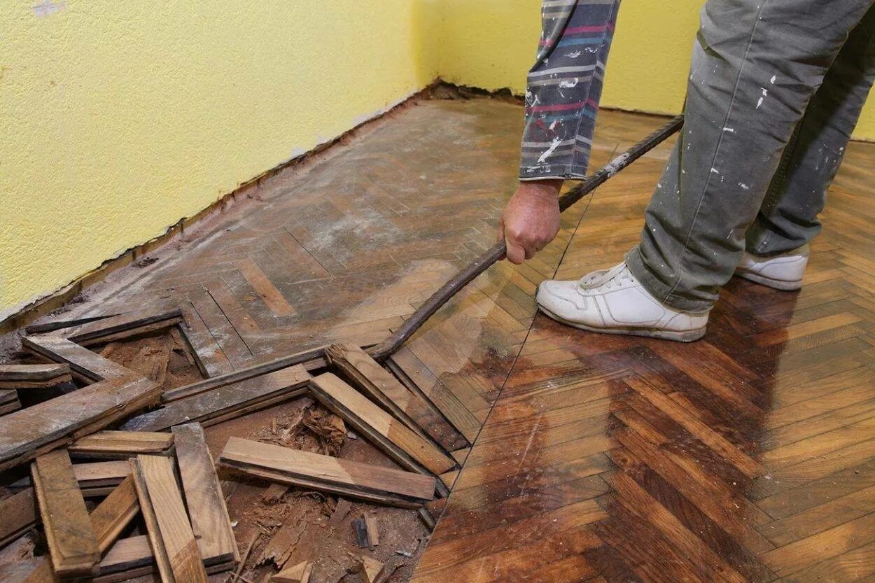 Как снять полы в деревянном доме