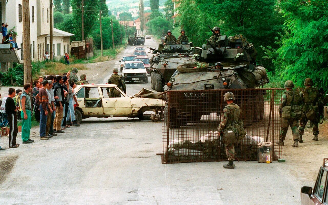 Военная операция против югославии. Армия Косово 1999. Сербская армия в Косово 1999.