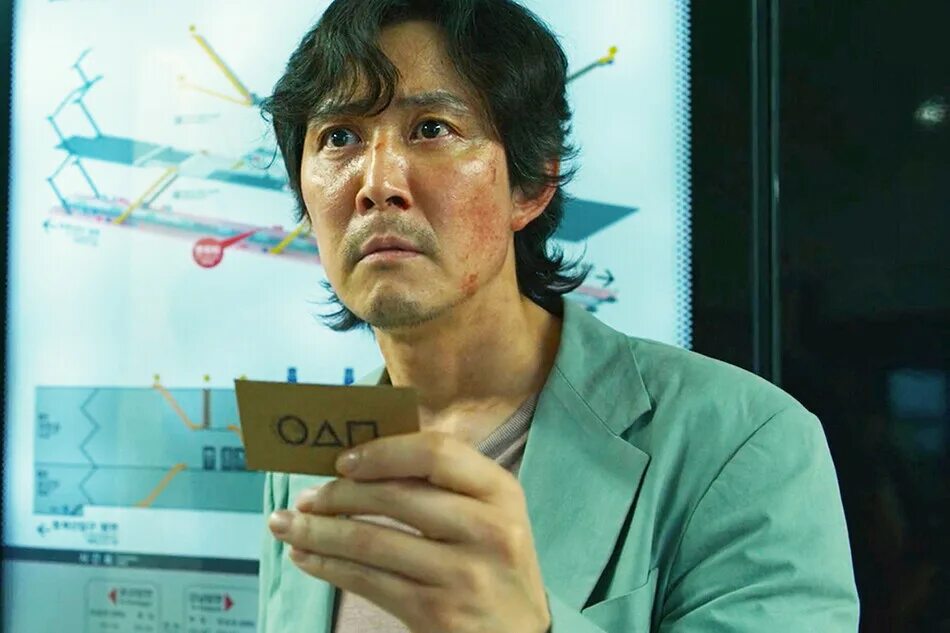 Кальмар сюжет. Игра в кальмара номер 456. сон ки хун игра в кальмара.