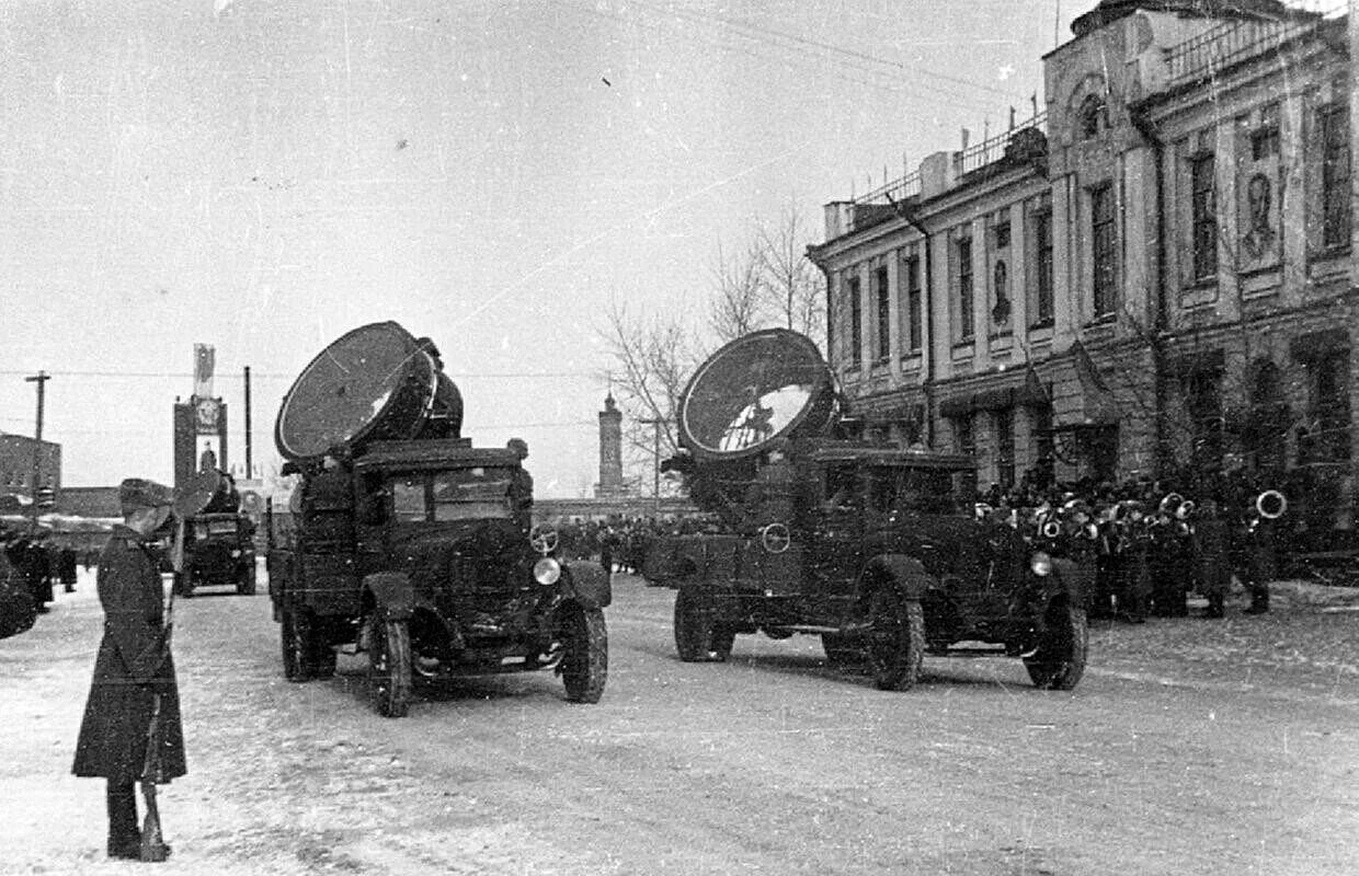 Операция прожектор. Омск в годы войны 1941-1945. Прожекторный завод в годы войны 1941-1945. Омск 1941.