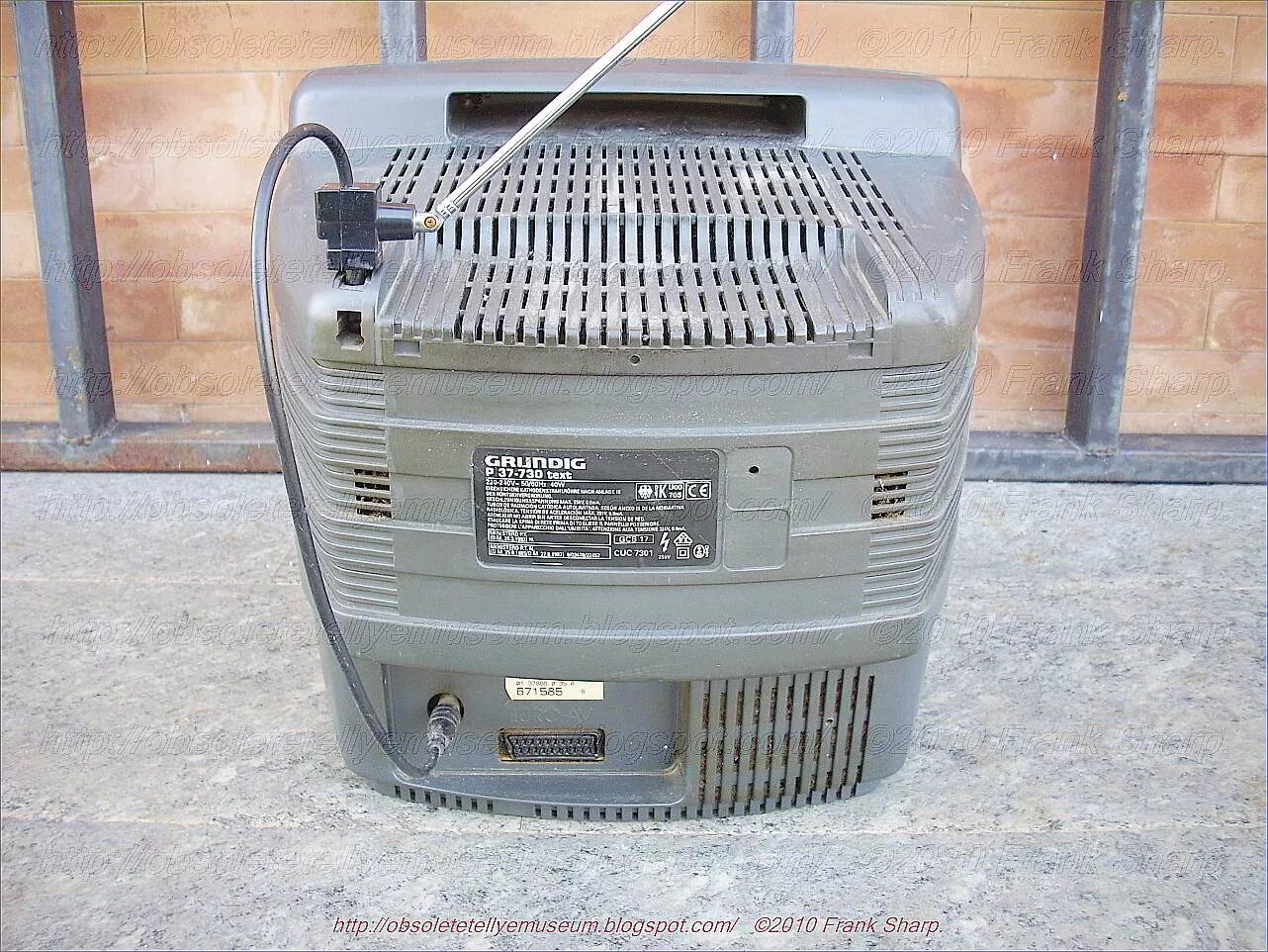 Сплит система грюндик. Телевизор grundig 42. grundig p37-540 text. сплит-система grundig grfpo 120/grfpo 121. радиола грюндик.