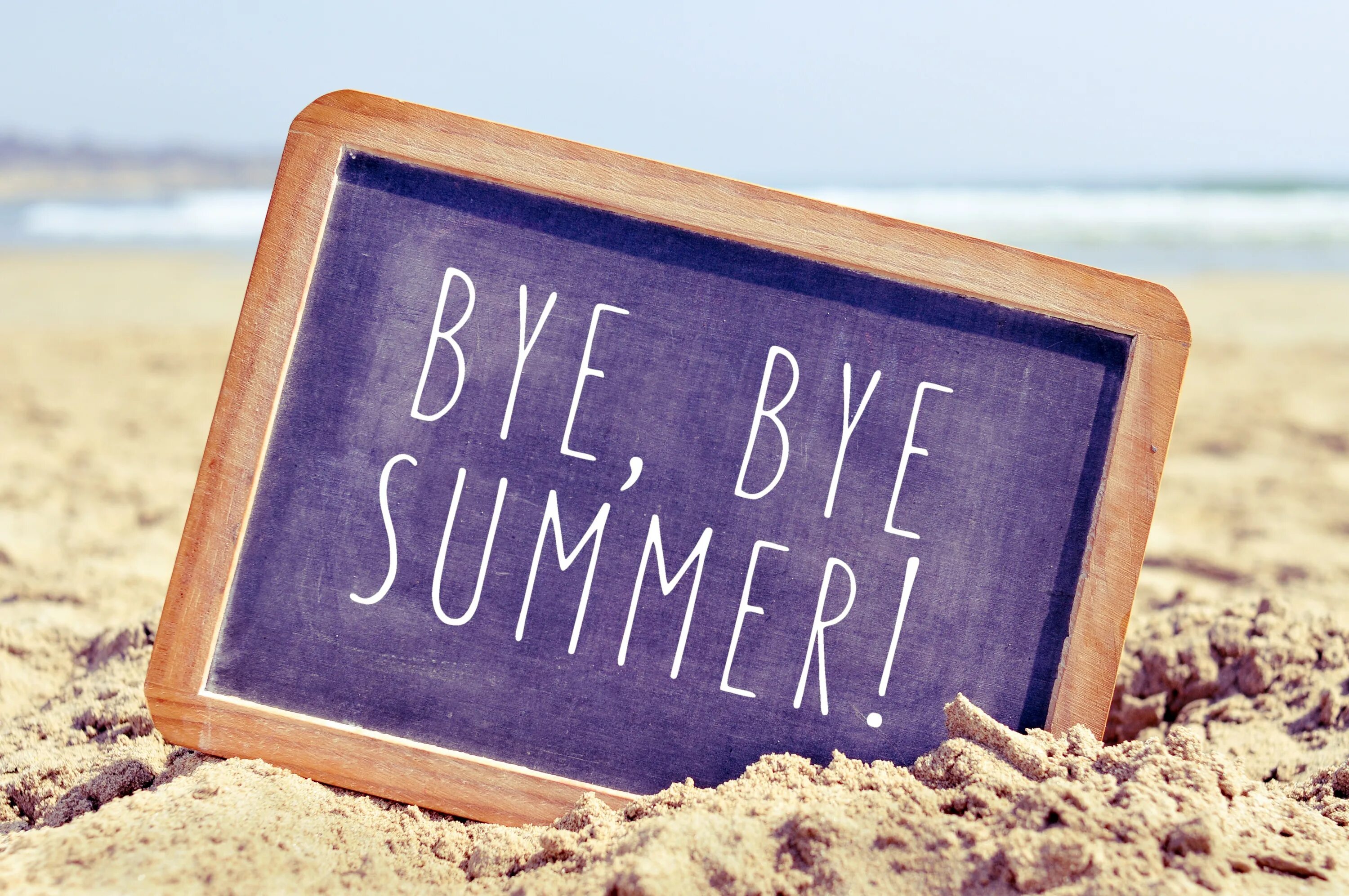 Go away on holiday. Пока лето. Лето гудбай. Встретимся следующим летом. Bye Bye Summer.