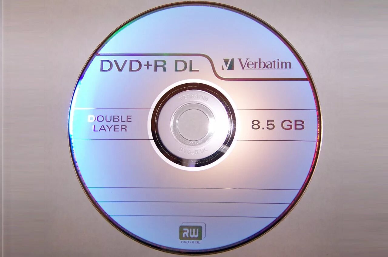 DVD диск. CD DVD диски. Оптические диски CD или DVD. CD диск с номером.