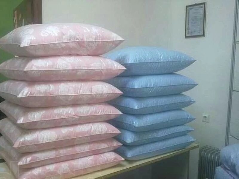 Реставрация подушек альметьевск. Химчистка подушек. сухая чистка подушек. реставрация подушек. химчистка подушек из пера.