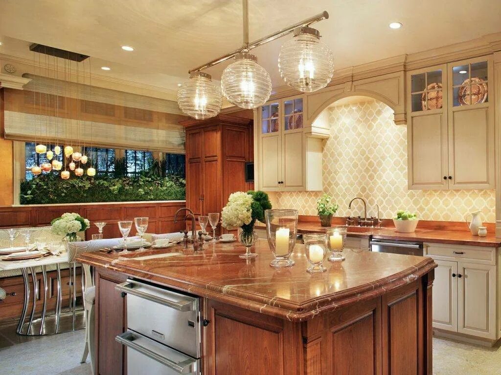 Свет на кухне. Освещение на кухне. Дизайнерское освещение кухни. Красивые светильники для кухни. Освещение на большой кухне.