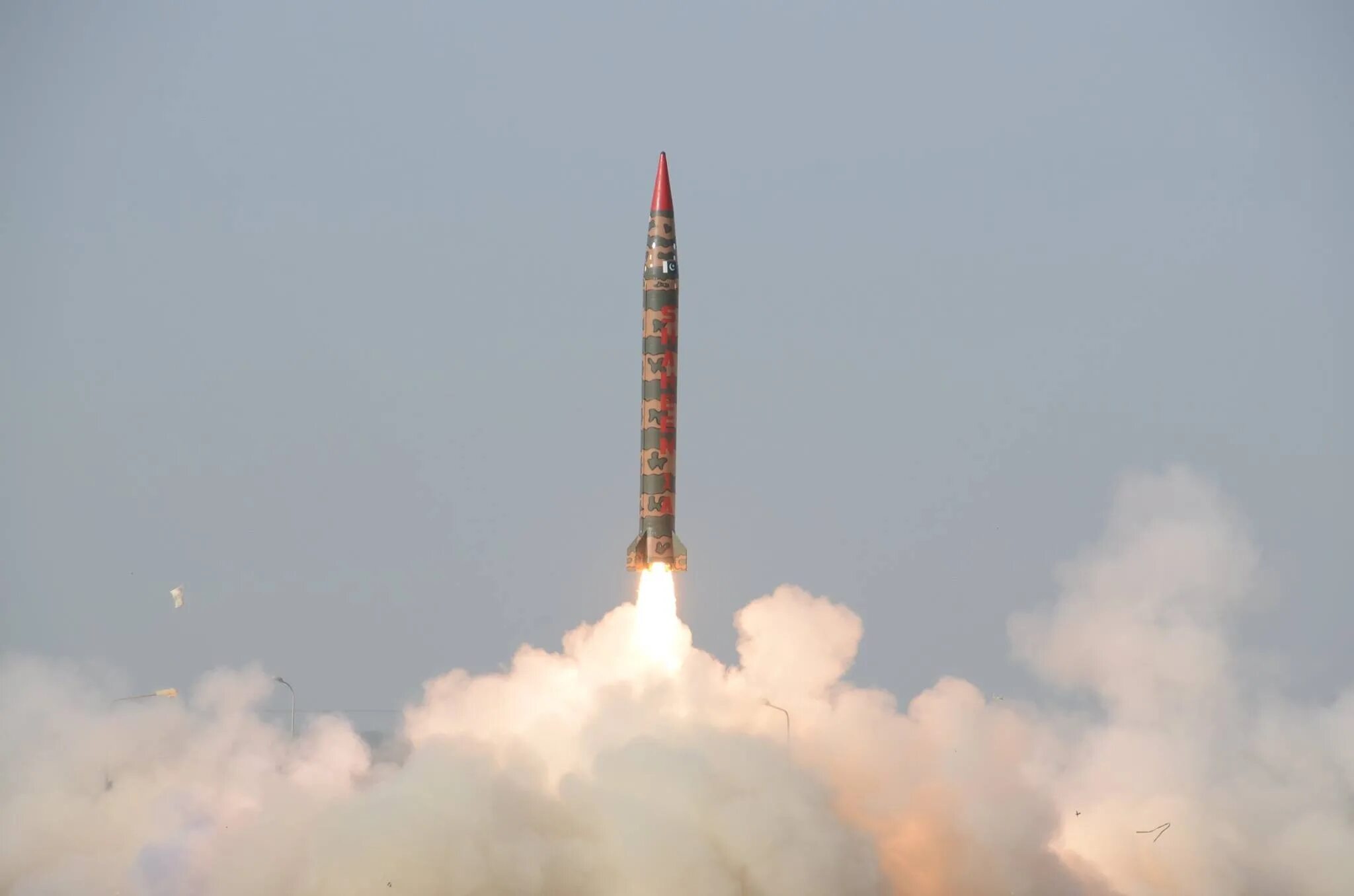Баллистическая ракета тема. Шахин 2 ракета Пакистан. Ракета Першинг 1. Ядерные ракеты Пакистана. Юпитер-с баллистическая ракета.