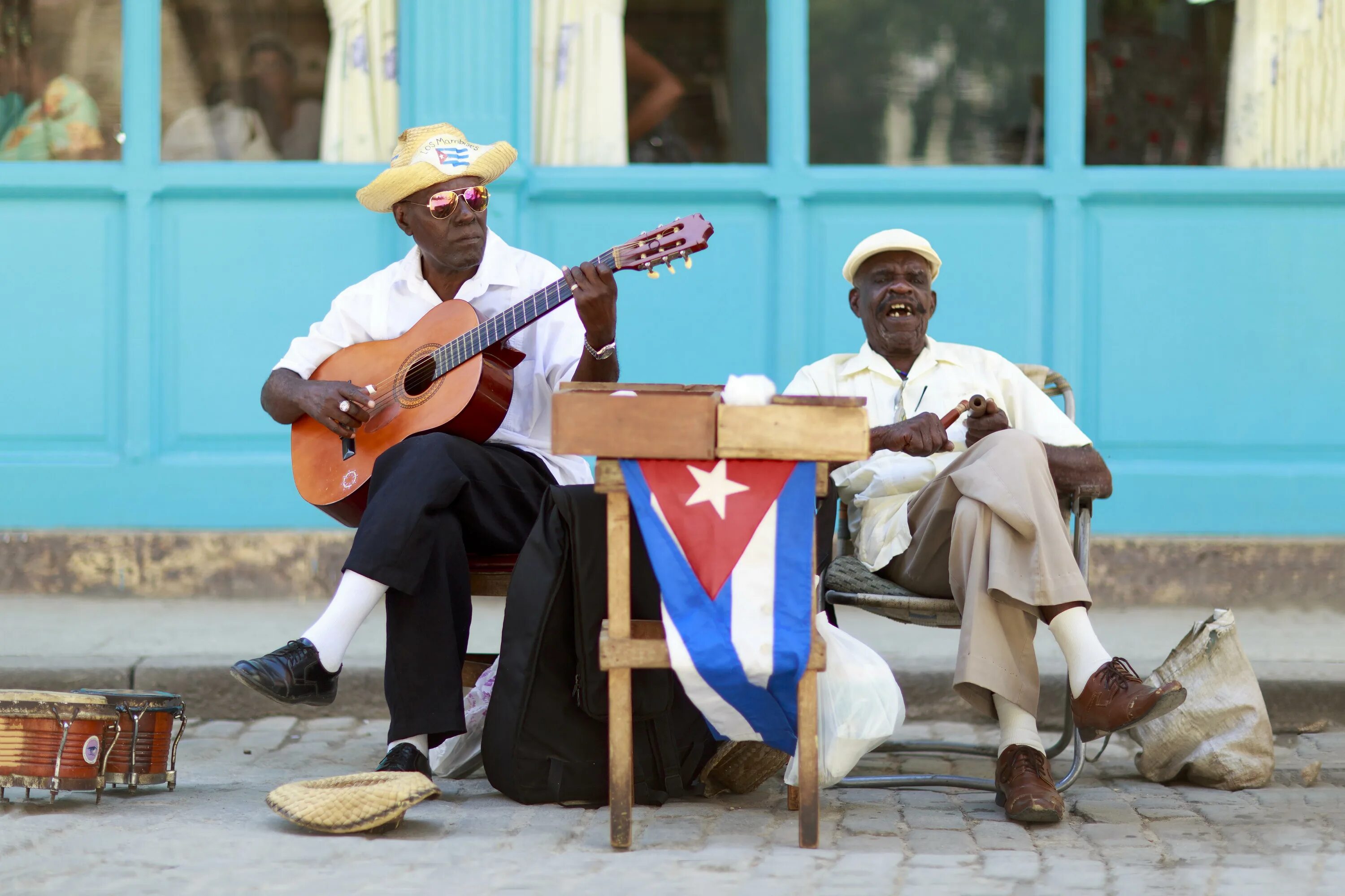 La Habana Куба. Куба и кубинцы. Куба кубинки Гавана. Куба Гавана жители.