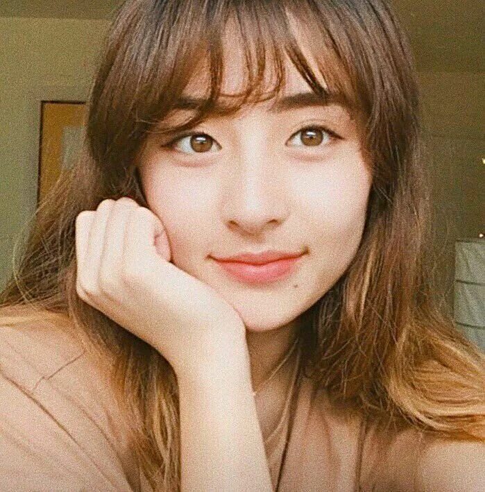 Хо юнджин. Yunjin kpop. yunjin jungwon. хо юнджин le serafim.