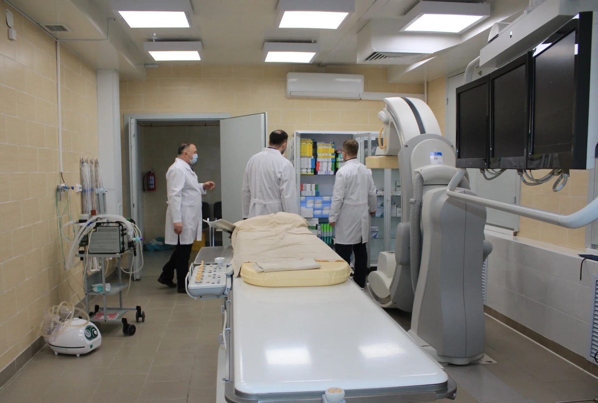 открыть частную поликлинику