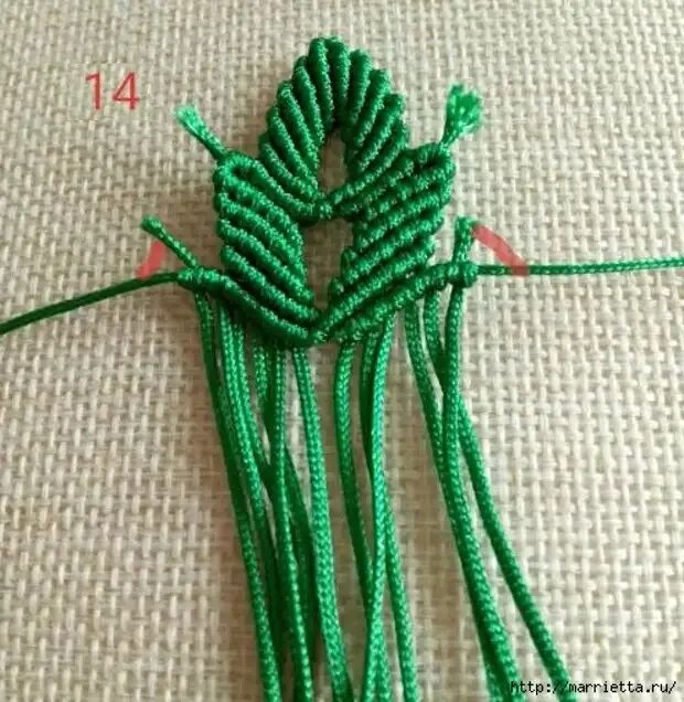Цветы в технике макраме. Листик макраме. Листики в технике макраме. Макраме листик мастер класс. Плетение листика макраме.