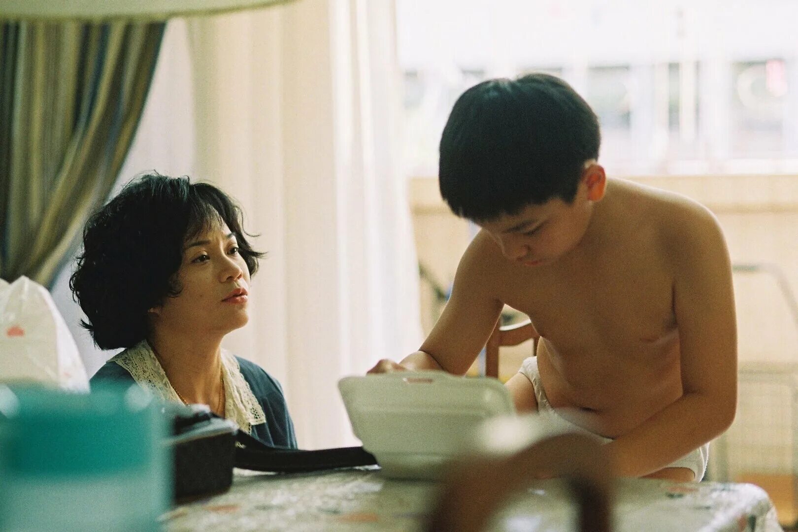 Breastfeed japan. Boy mother japanese. Японский mom. Японские мамы с молодыми. Breastfeeding japan.
