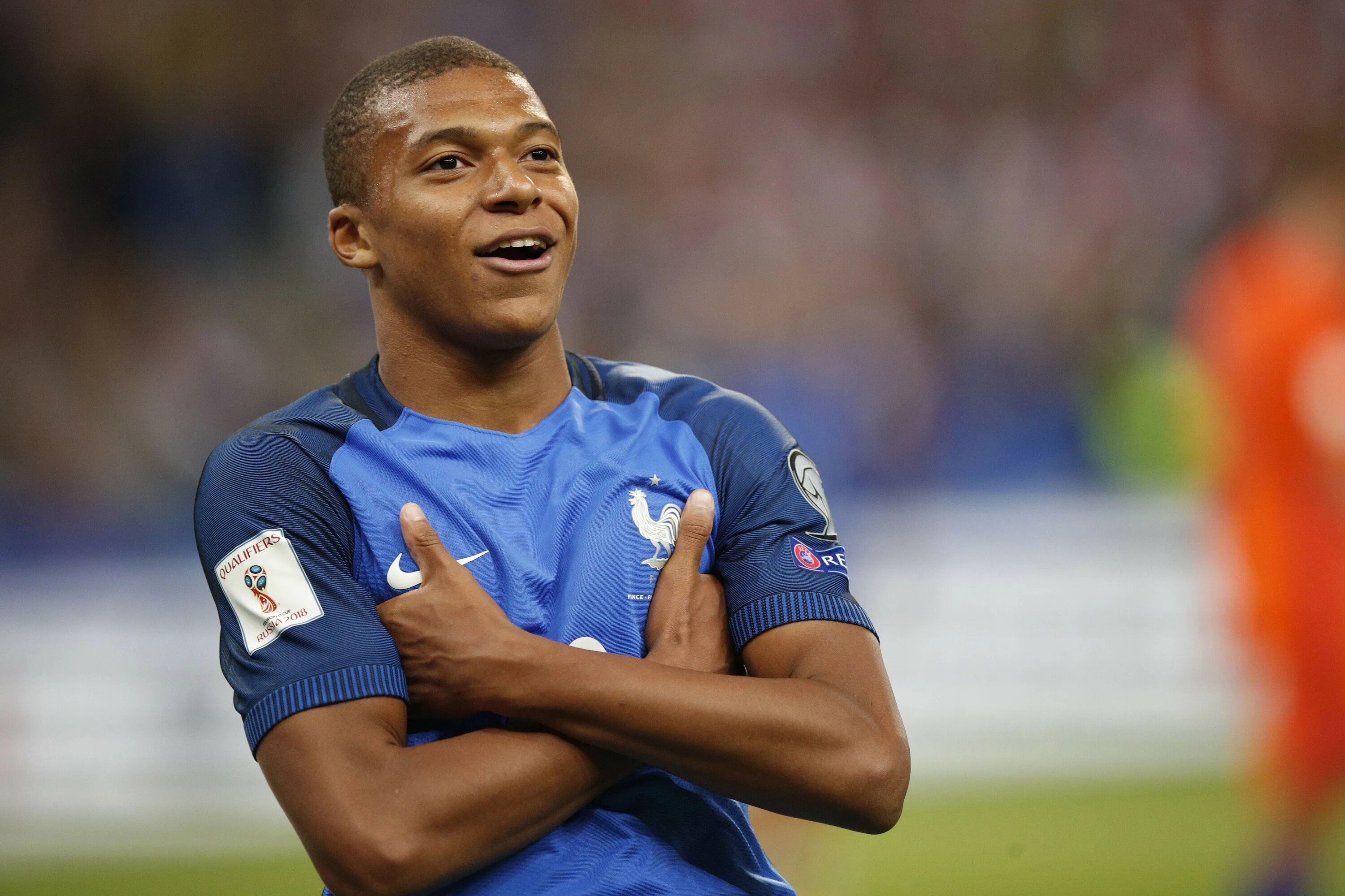 Где будет играть мбаппе. Kylian mbappe. килиан мбаппе футболист. килиан мбаппе празднование. килиан мбаппе wallpapers.