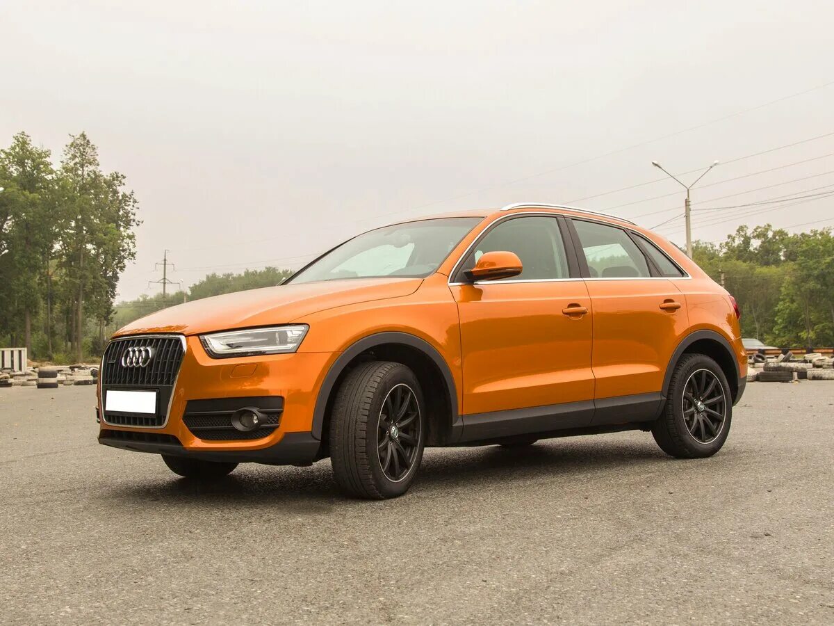 Купить ауди полный привод. Ауди q3 оранжевая. Ауди паркетник q3. Audi q3 i (8u). Ауди ку 3.