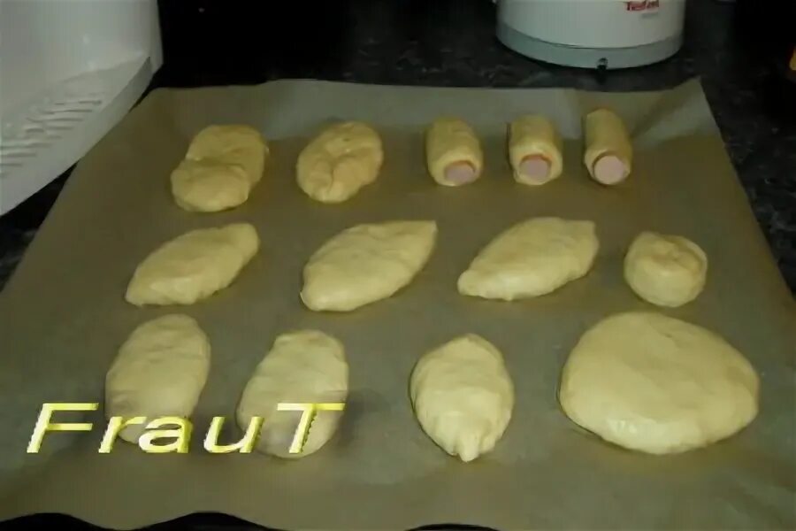 Чудо тесто на кефире. Тесто для ушки жареные с колбасой рецепт на кефире. Слоеное тесто чуду. Тесто чудо печь пирожное дрожжевое 1кг. Тесто яйцо мука для лазаньи.