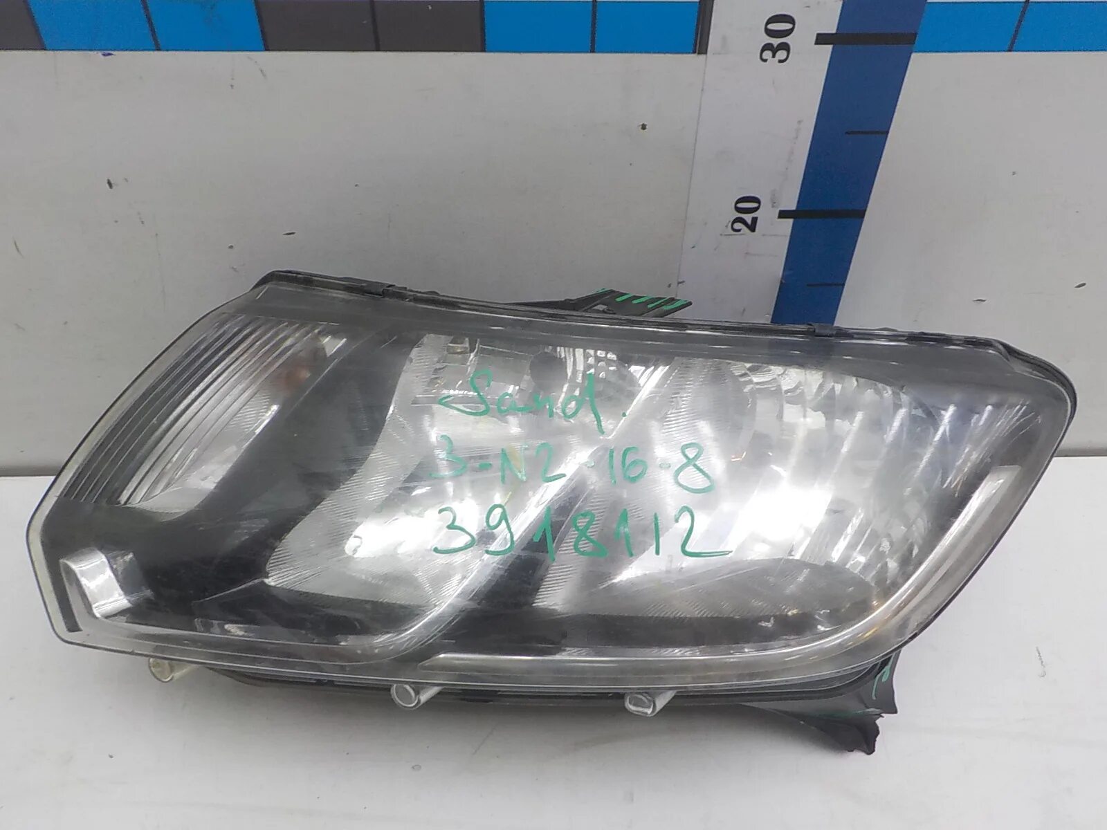 260609367r. Фара левая сандеро 2. Фара левая сандеро 2. St-551-11r8r. 260607796r фара левая.