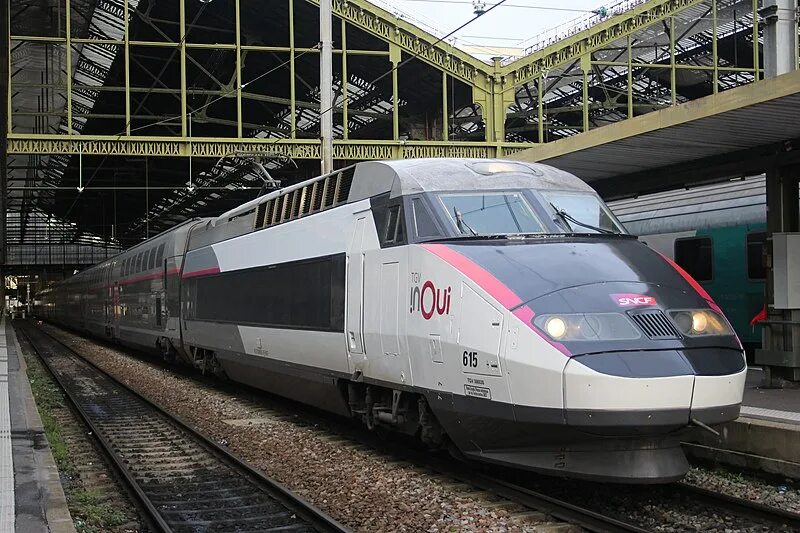 TGV Duplex Франция. Высокоскоростные поезда Франции TGV. SNCF Франция железная дорога. Французский поезд TGV.