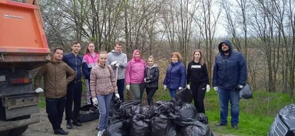 Темерницкая роща ростов. Субботник ростов. Субботник фото. Субботник ростов. Фото на тему субботник.