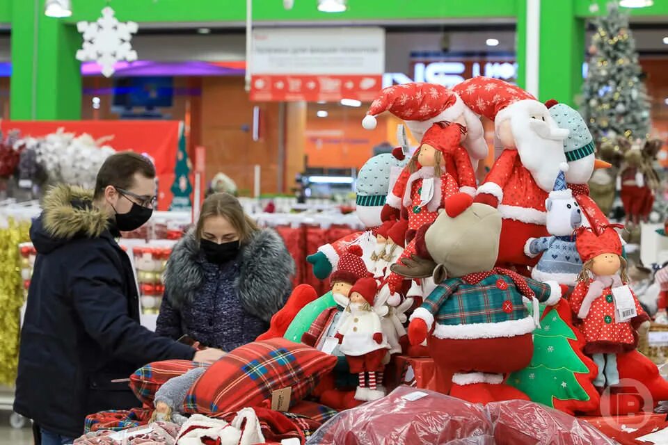 Как работают тц в новогодние праздники 2025