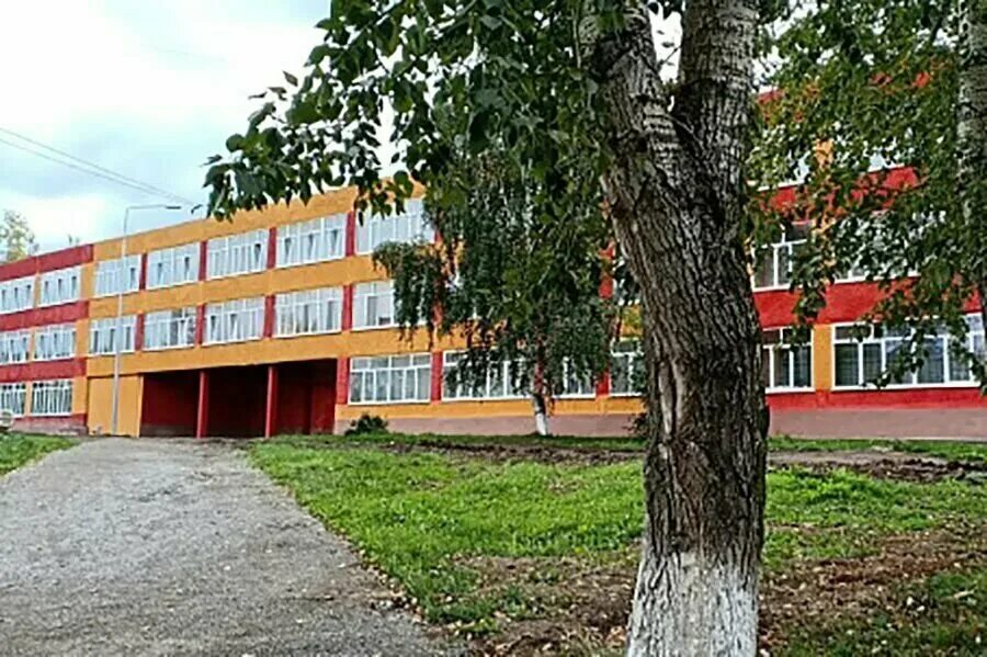 Новоуткинск школа. Школа 26 новоуткинск. Первоуральск школа 26. Школа 10 первоуральск. Первоуральск школа 26.