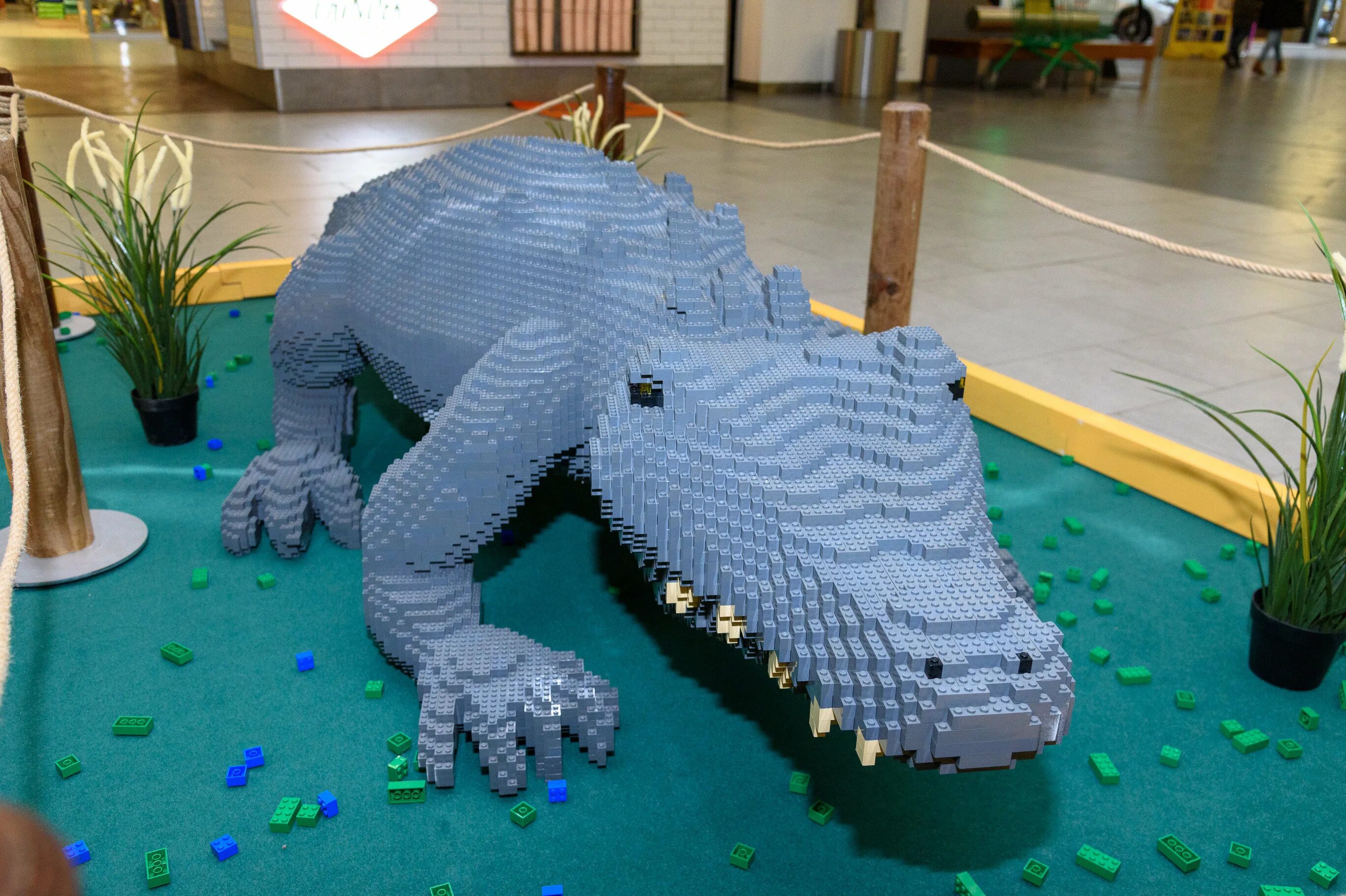 лего большие постройки. концерт окси в олимпийском. интересные постройки из лего. большая арена. лего architecture колизей.